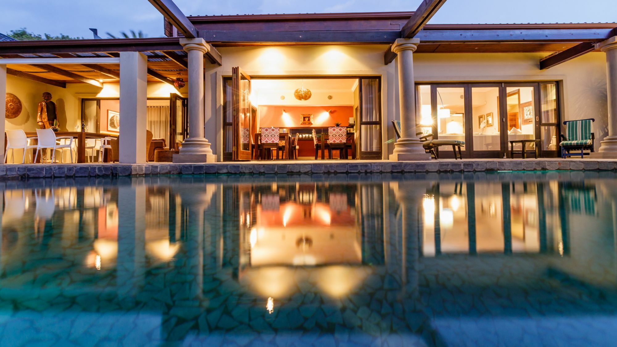 Отель Manor 38 Порт-Элизабет Экстерьер фото